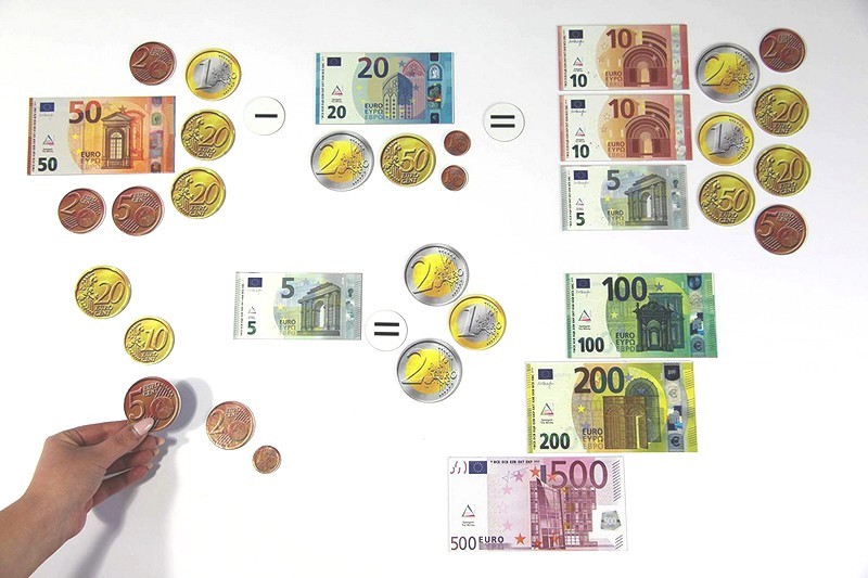Set 100 billets de banque de 500 euros factices pour jeux de société